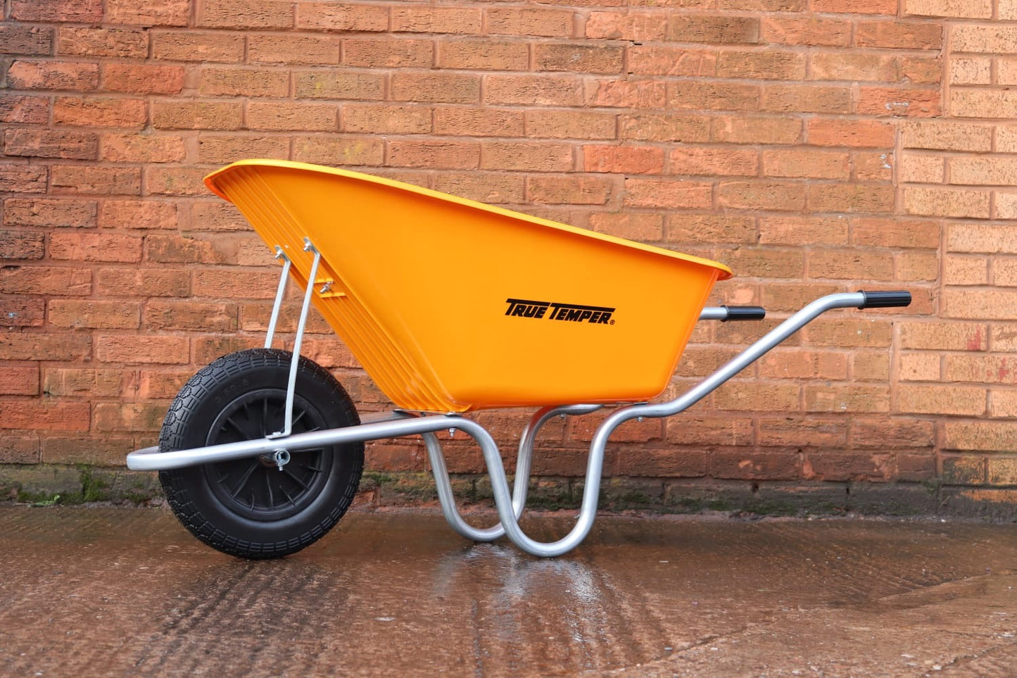 Wheelbarrow HDPE 110L Yellow 110 L
